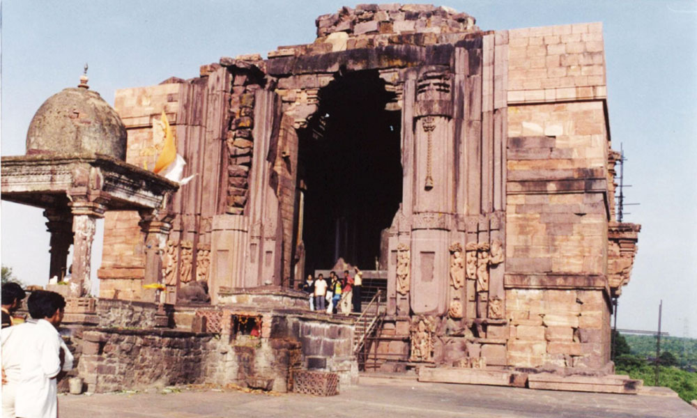 अधूरे मंदिरों का रहस्य