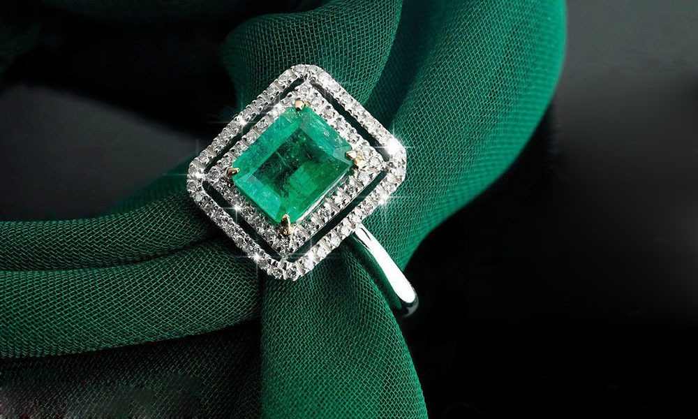 Emerald-Panna